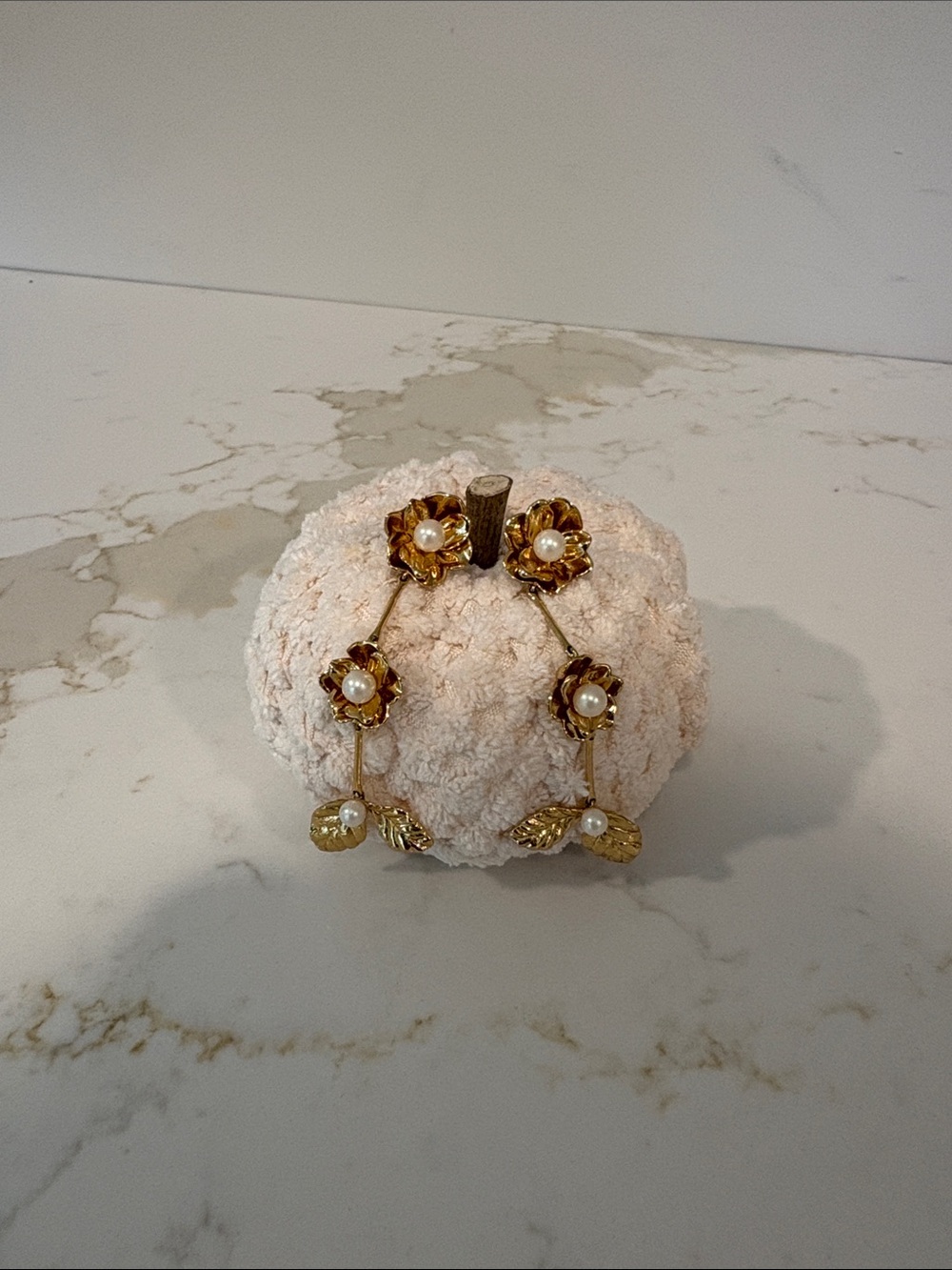 kate spade Gold and Cream Floral Pearl Bracelet